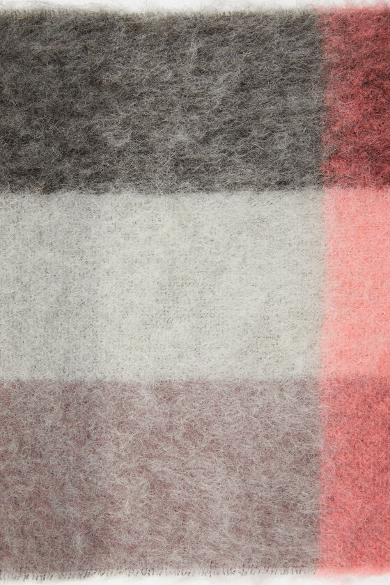 (image for) Incomparable Mohair checked scarf